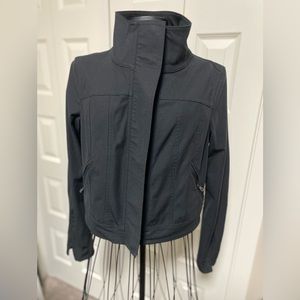 Lulu lemon | crop jacket black full zip and zippered pockets